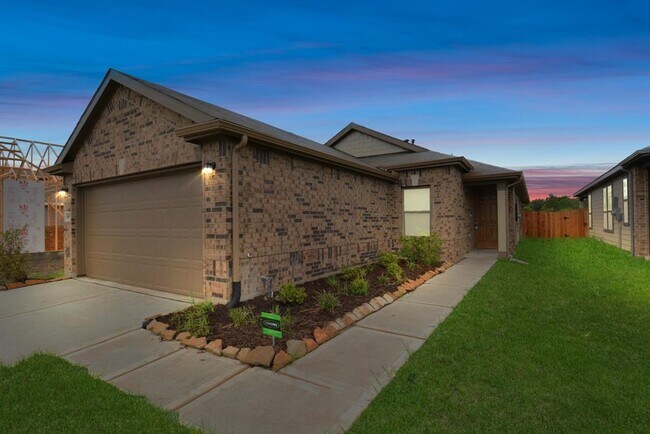 Building Photo - 6014 Wakanda Ln