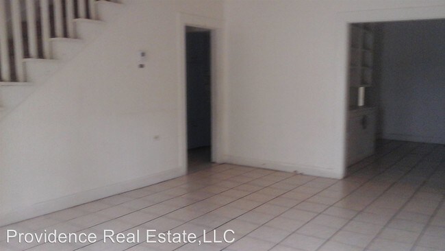 Building Photo - 6 br, 3 bath Apartment - 1201 Gains #1