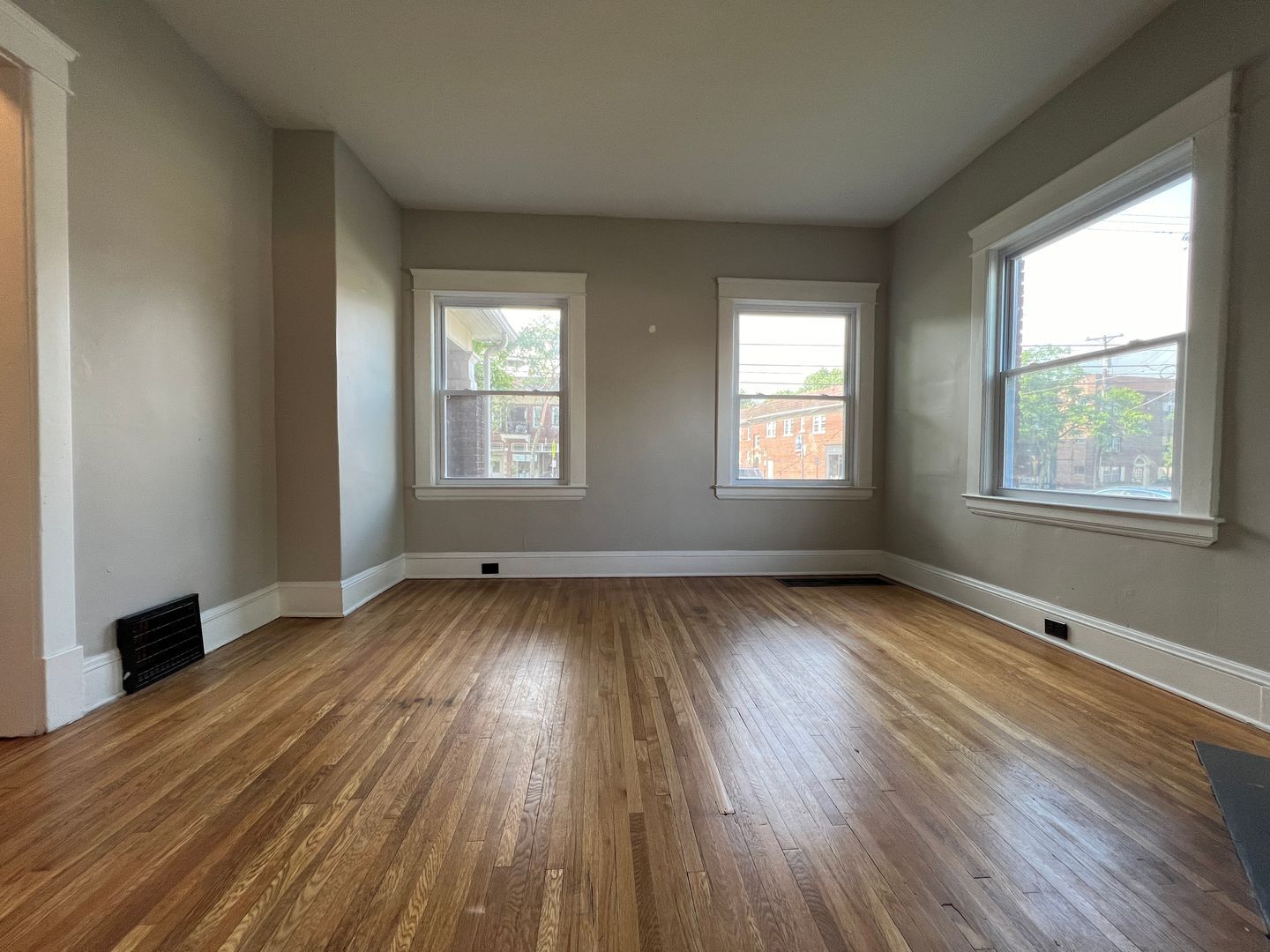 16820 Madison Ave Lakewood, OH 44107 – photo 5
