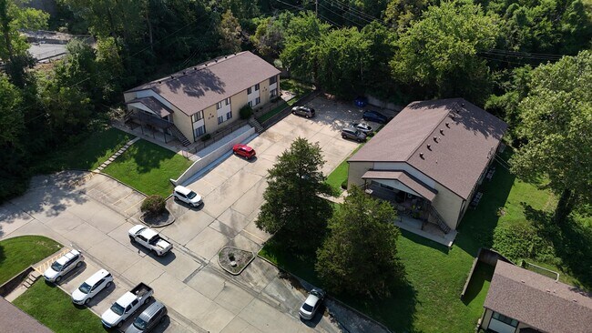 Foto del edificio - 405 Clayton Dr