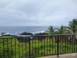 Building Photo - 2405 Kalanianaole St
