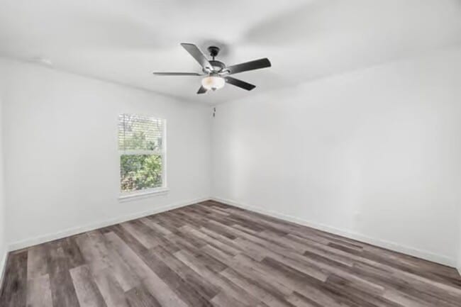 Building Photo - 3174 Oleander Ave