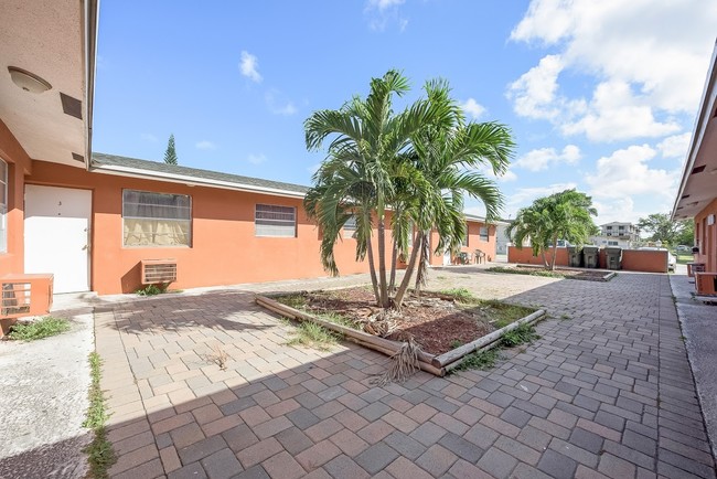 Building Photo - Oakland Park Apartments