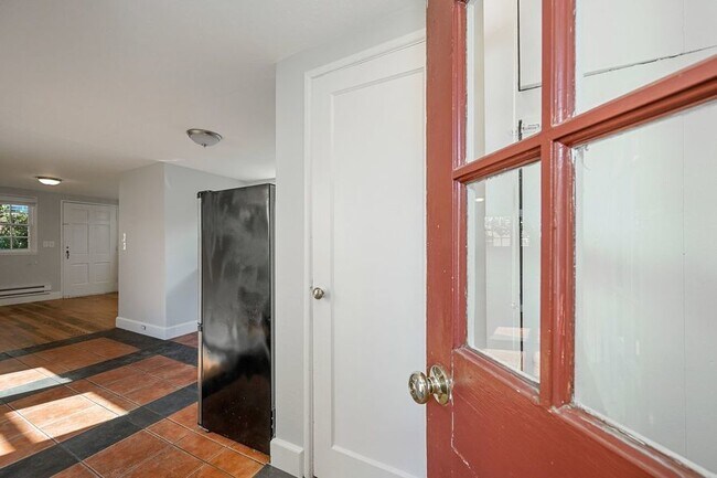Foto del edificio - Charming Studio in San Mateo!