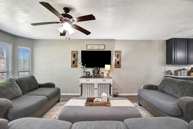 Building Photo - 25401 Hunting Trail