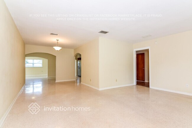 Foto del edificio - 1208 Lorie Cir