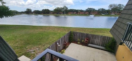 Building Photo - 913 9th Way