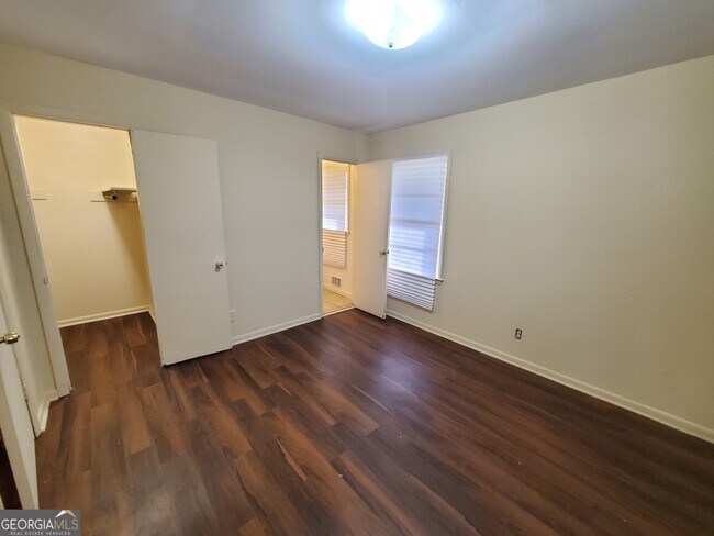 Building Photo - 4132 Cedar Valley Ln