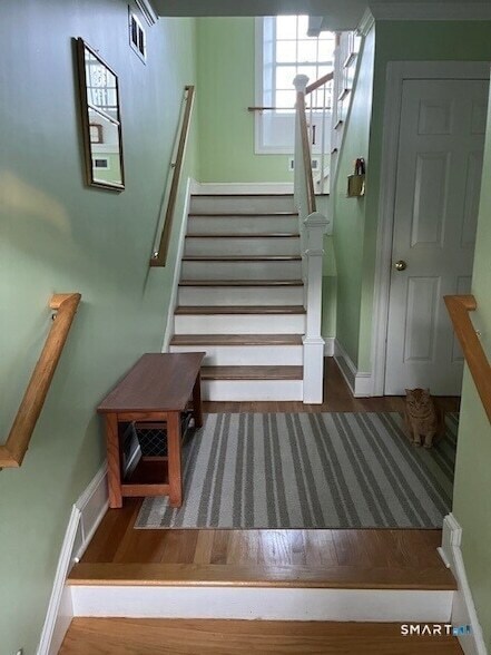 Foto del edificio - 120 Woodland Rd