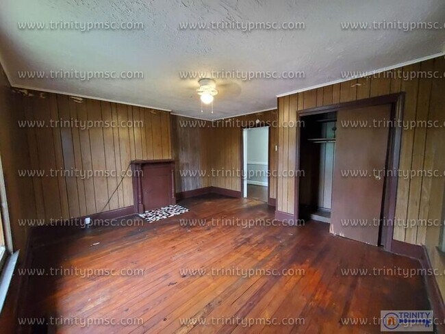 Foto del edificio - Huge 4 Bed House!