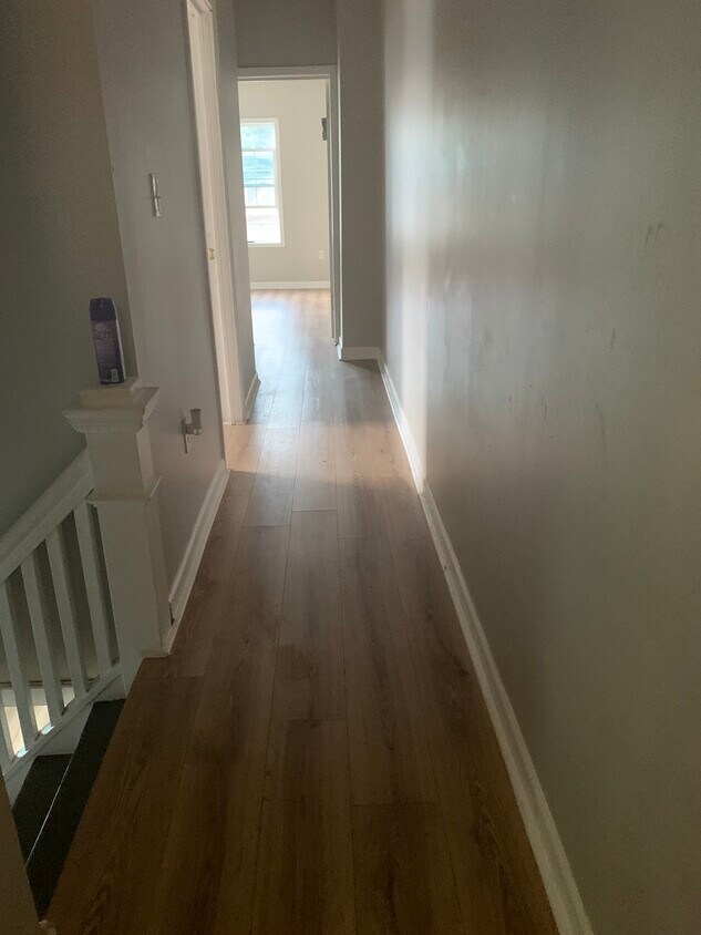 Foto principal - 349 W 28th St