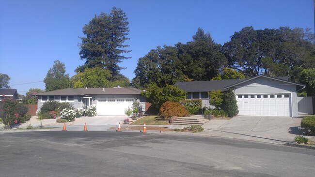 Building Photo - 1563 Granger Way