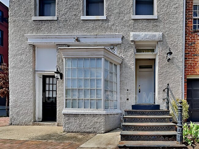 Foto del edificio - 1300 35th St NW