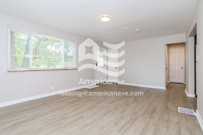 Building Photo - 1726 Gellenbeck St