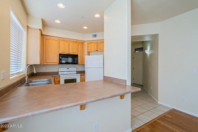 Foto del edificio - 4200 N 82nd St