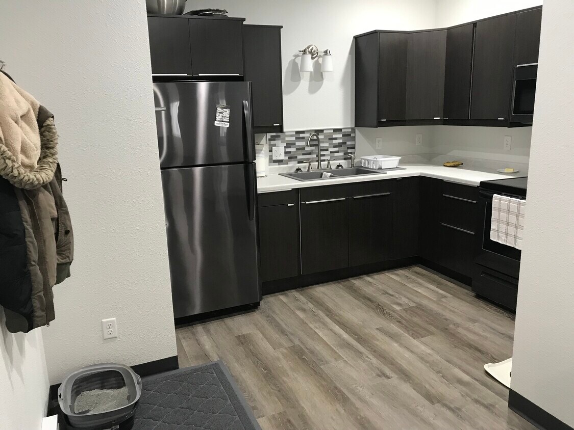 Foto principal - 410 E Mill St