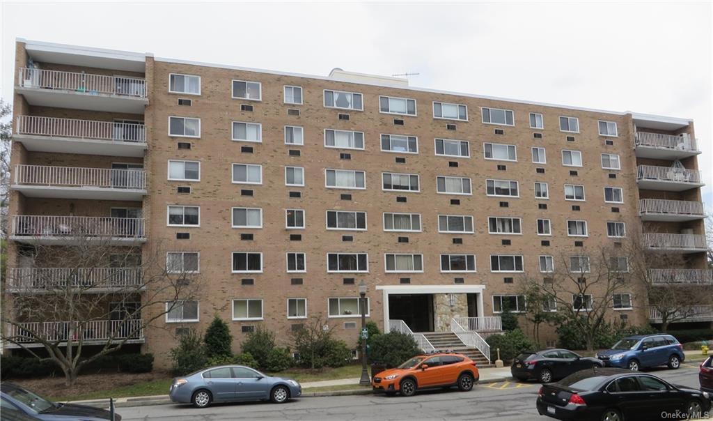 414 Benedict Ave Unit 2C, Tarrytown, NY 10591 Condo for Rent in