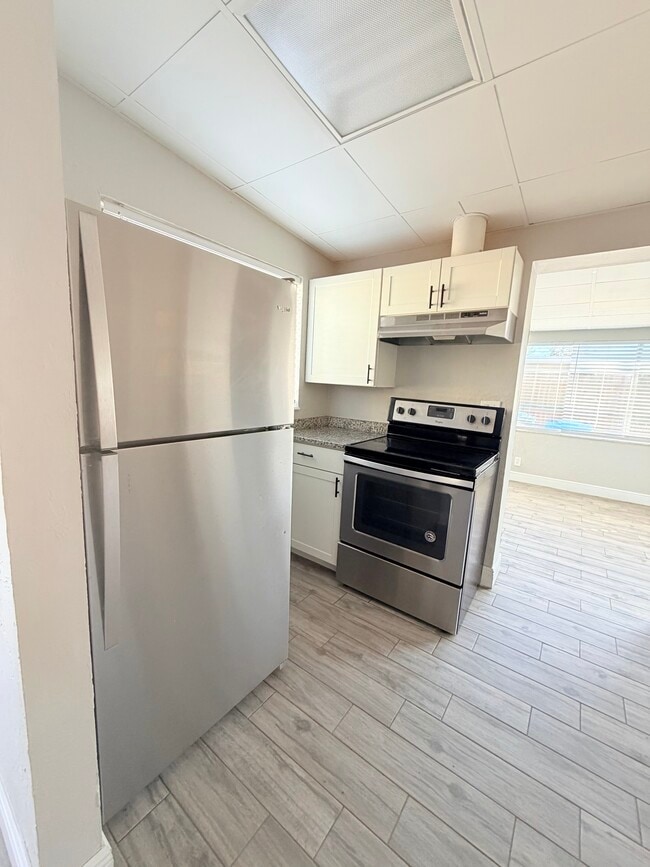 Foto del edificio - 1063 Lillian St