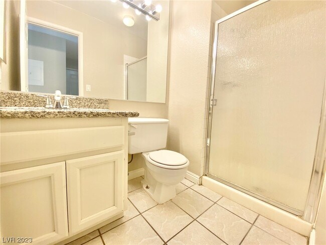 Building Photo - 6250 W Flamingo Rd