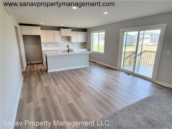 Foto del edificio - 4 br, 2.5 bath House - 755 SE Mesa Drive