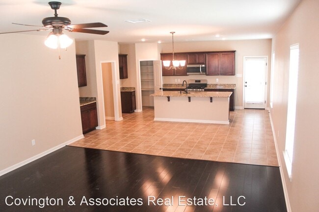 Building Photo - 4 br, 2.5 bath House - 8774 Redwood Lake Blvd