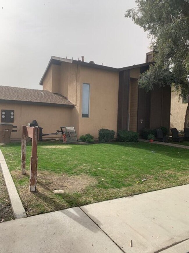 Foto del edificio - 4701 Country Pl Ln