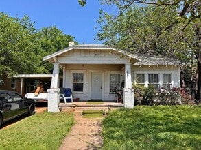 Building Photo - 2812 Ave R