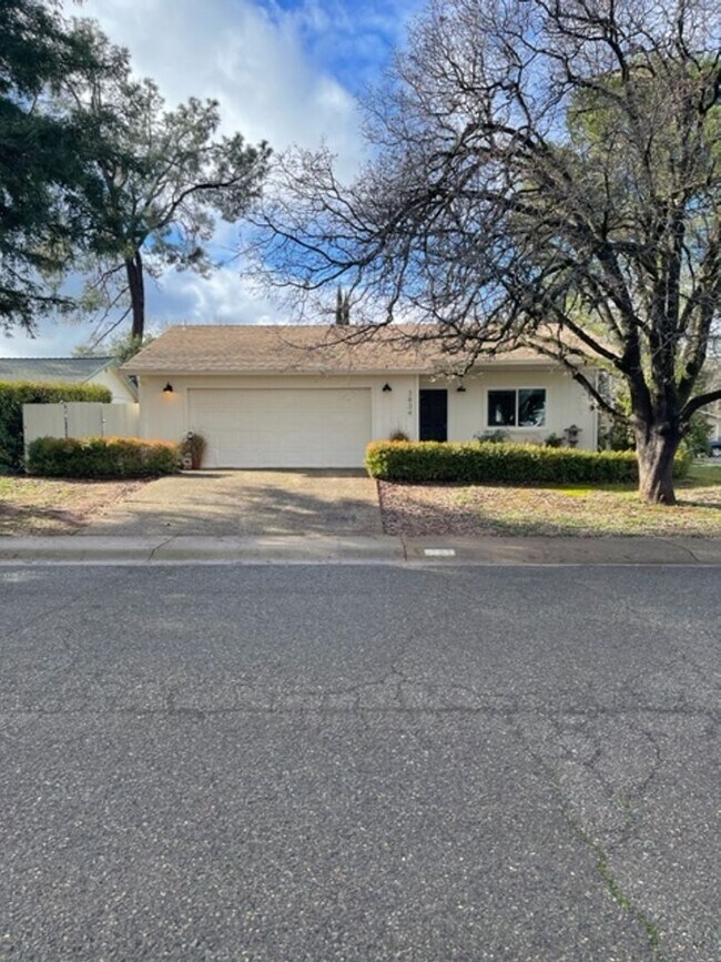 Building Photo - Must See East Redding Home with Beautiful ...