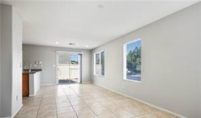 Foto del edificio - 2076 Pillar Pointe St