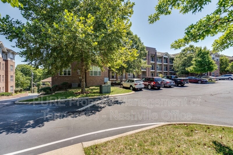 Primary Photo - 2310 Elliott Ave