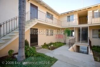 Primary Photo - 2341 Palos Verdes Dr W