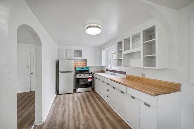 Foto del edificio - 1512 E 18th St