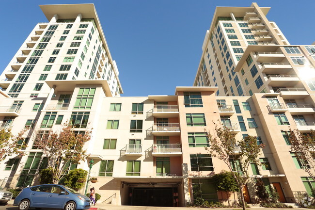 Foto del edificio - Acqua Vista Condominiums