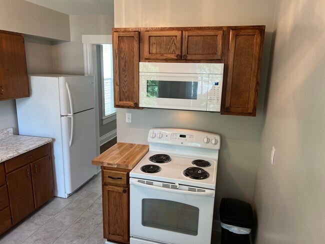 Foto del edificio - 1635 Eastern Pky