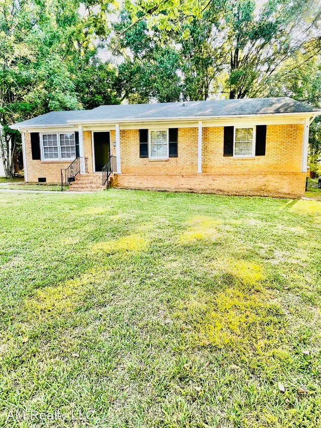 Primary Photo - 3 br, 1.5 bath House - 332 Clover Hitch Drive