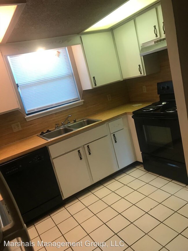 Foto del edificio - 5-8 Brookshire Ct