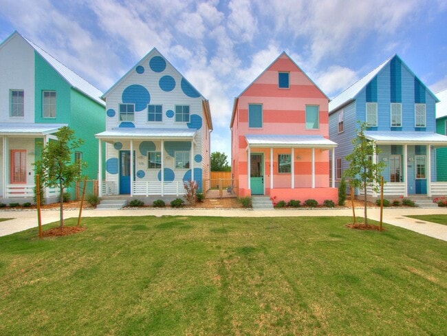Building Photo - Incredible Brand New Luxury Home in the Wh...
