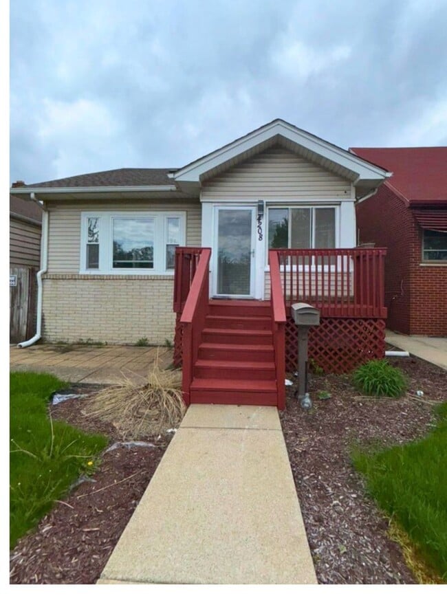Building Photo - 4208 Homerlee Ave