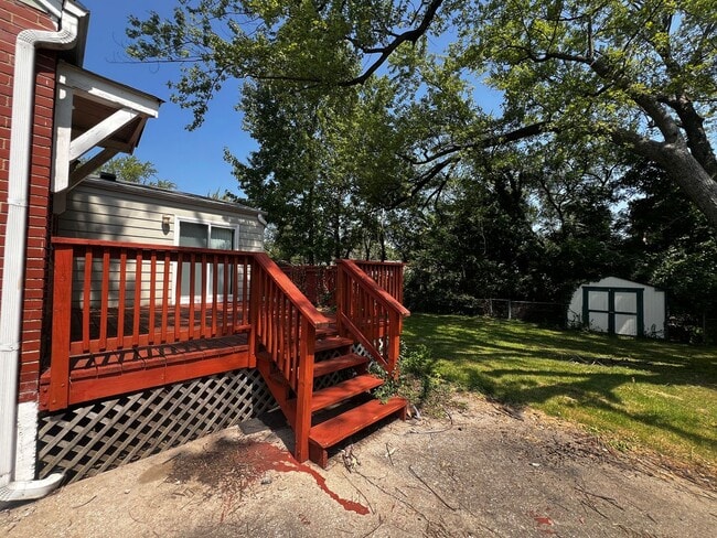 Building Photo - 1240 St Mark Dr