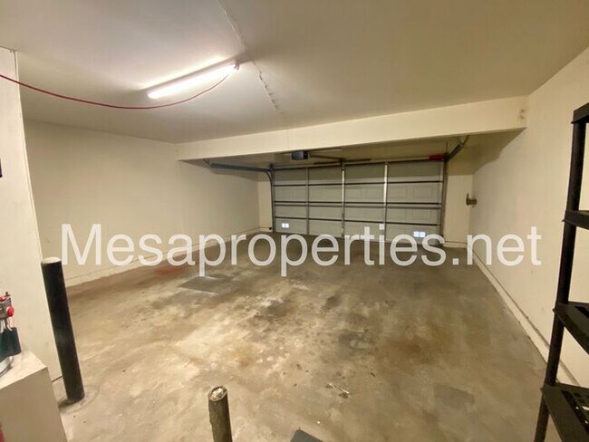 Foto del edificio - 9900 Highland Ave