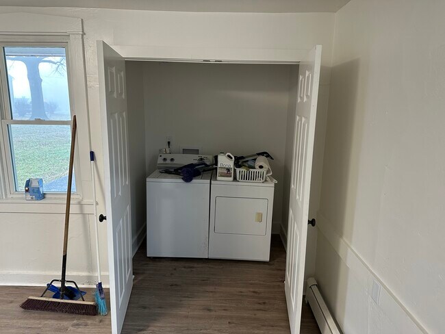 Laundry beside kitchen - 214 W Donegal St