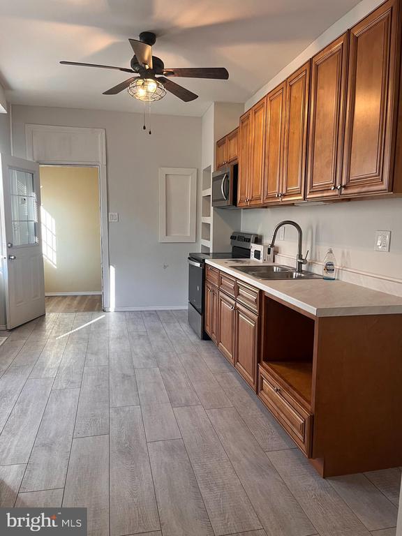 Foto principal - 2656 Jefferson St