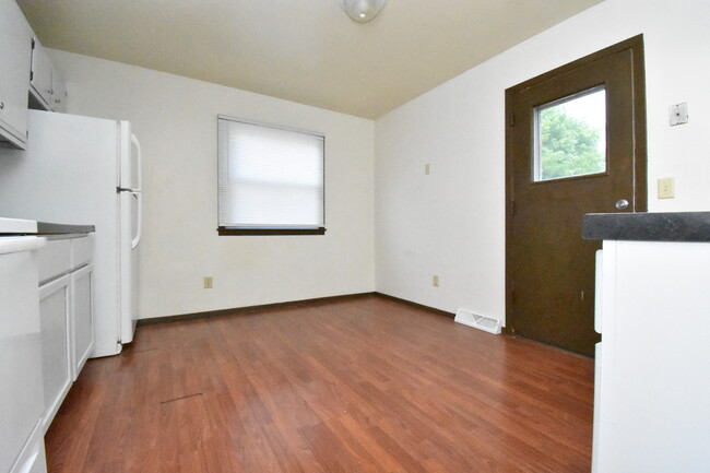 Building Photo - 9025 Florence Drive