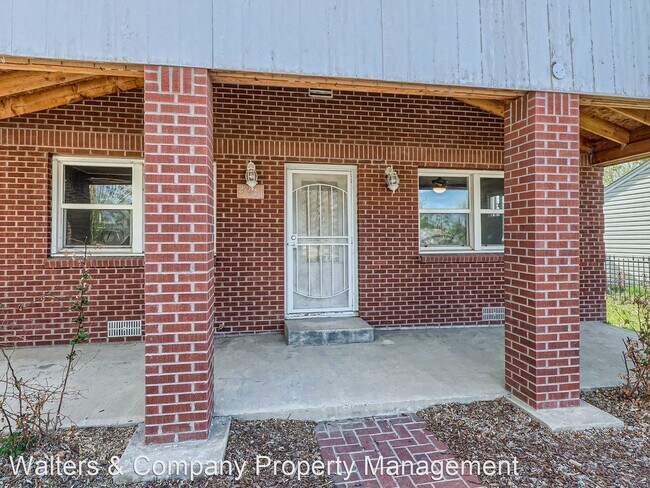 Foto del edificio - 3 br, 1 bath House - 2241 S. Linley Ct.