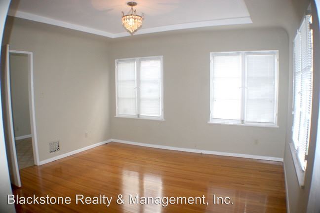 Building Photo - 1127 S Stanley Ave