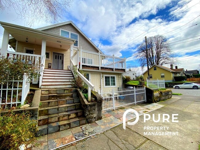 Building Photo - 0637-01PP