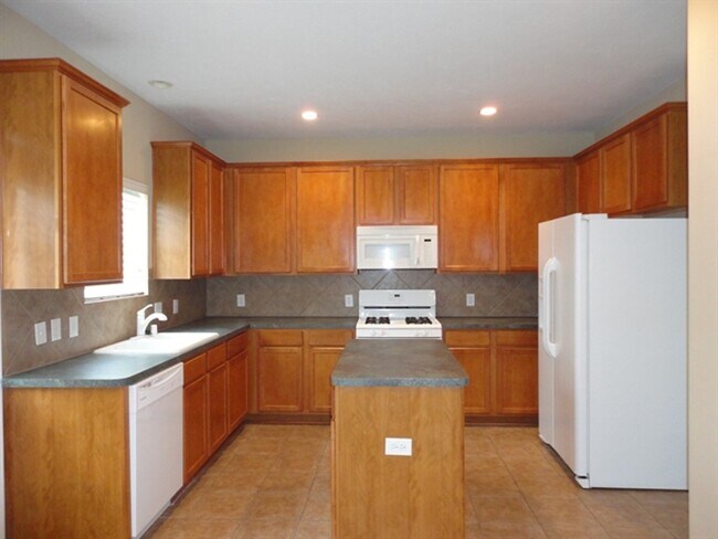 Building Photo - 11107 Lori Falls Ct