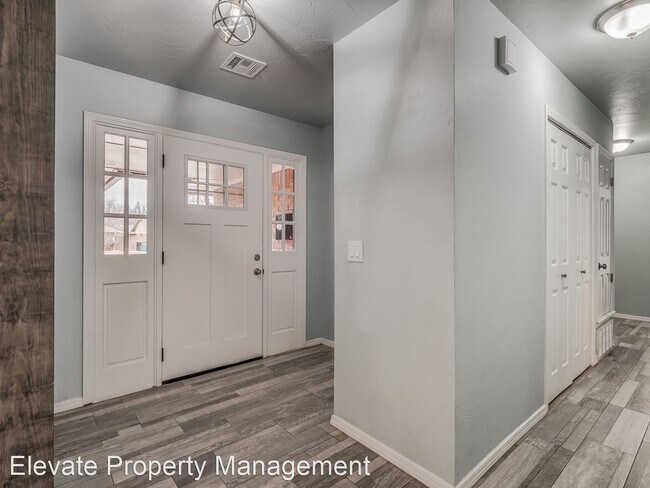 Foto del edificio - 4 br, 2 bath House - 1412 NW 105th Terrace