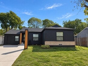 Building Photo - 10642 Galena St