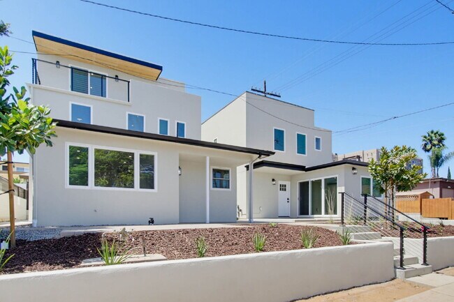 Foto del edificio - New Construction with Private Patio Walking Distance to Mission Bay